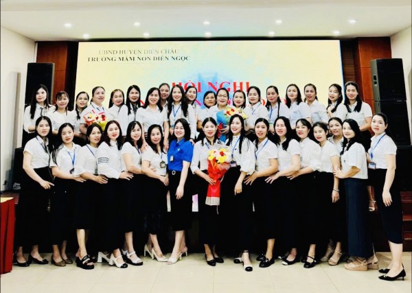 Tập thể CB, GVCNV nhà trường