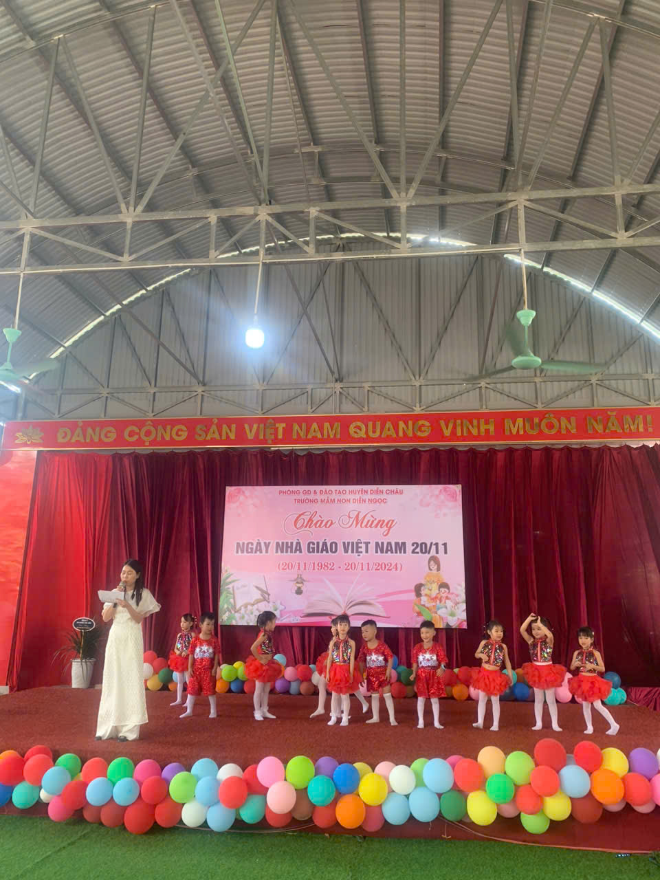 z6043883989748 273f546998d6d00a1beab8e5ef4f048b